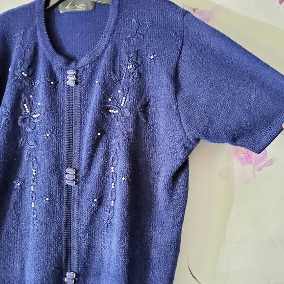 Leva Woollens Embellished & Embroidered Short Sleeve Sweater - Picture 8 of 9